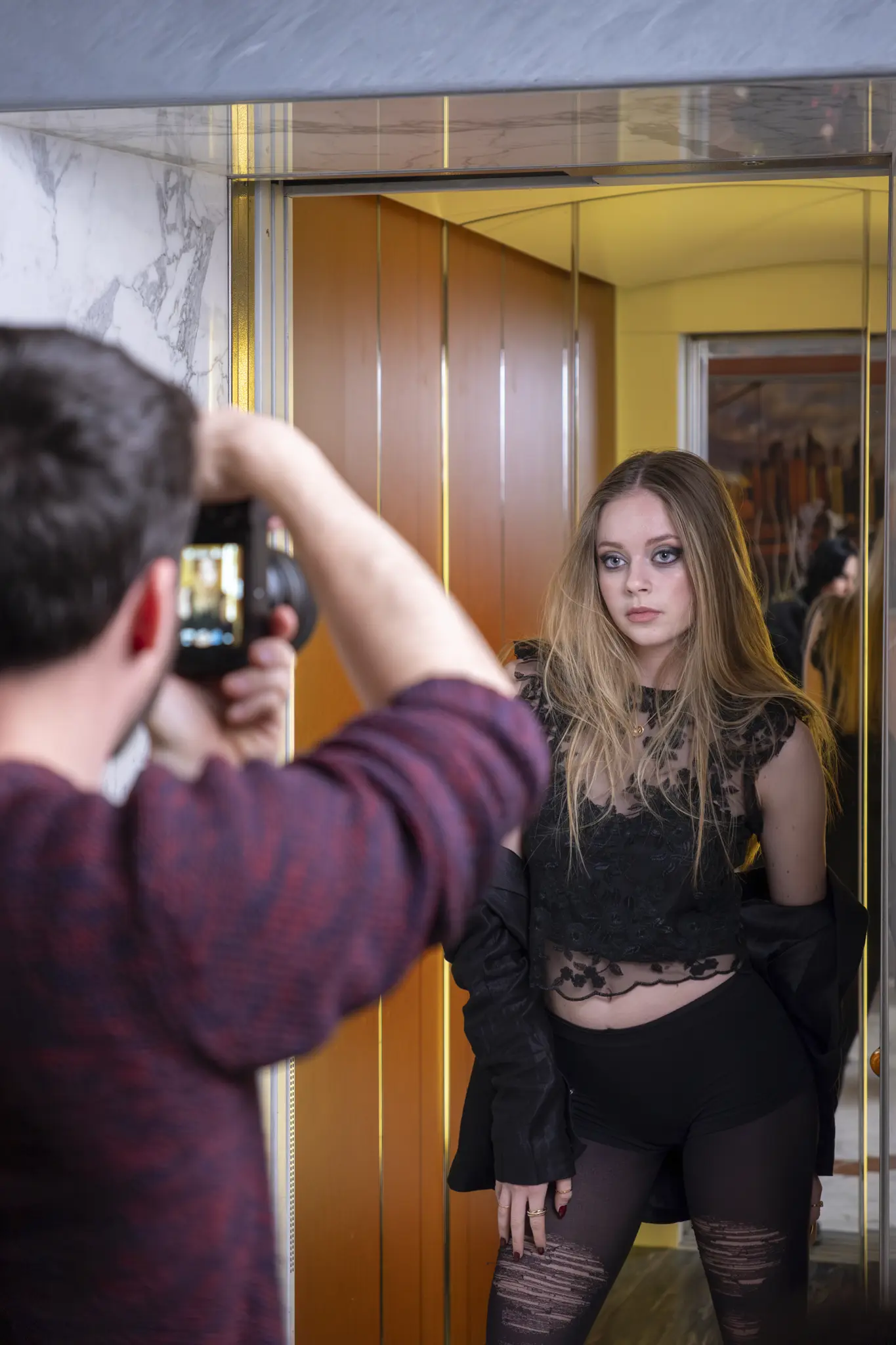 inside-the-editoria-after-parti-adl-mag-backstage-federica-pala-luca-martino-38.webp
